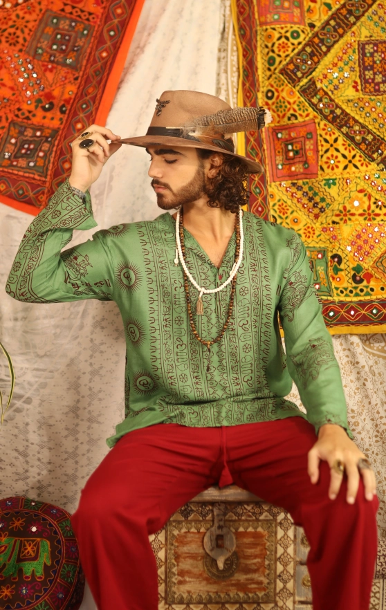 Kurta OM